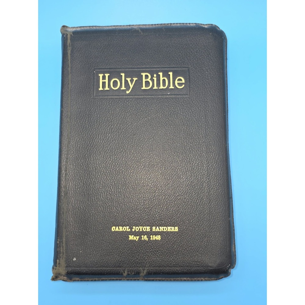 Vintage Bible Black Zippered Cover